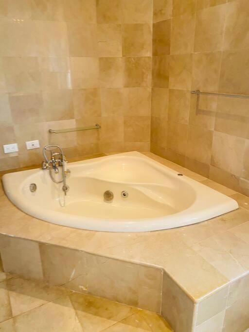 Malecon Vista Mar Habitacion Privada Larimar, سانتو دومينجو المظهر الخارجي الصورة